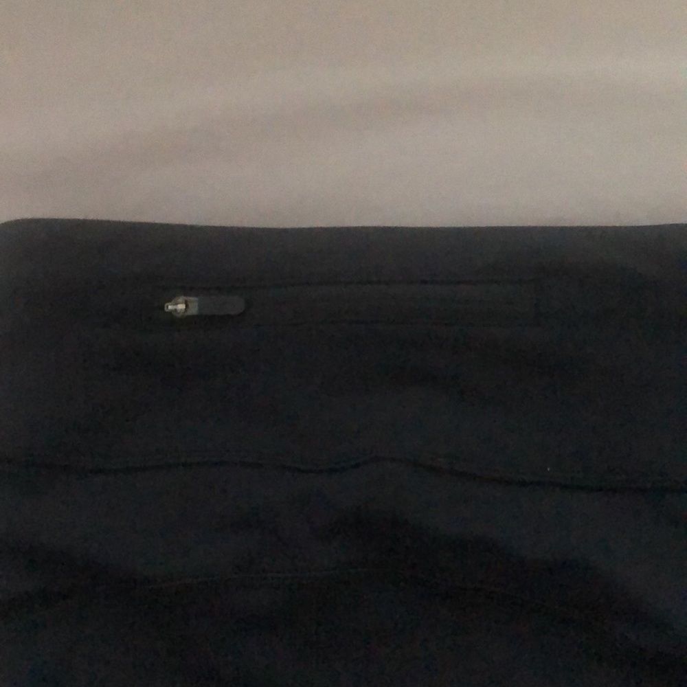 LULULEMON Work out pants - Picture 3 of 5
